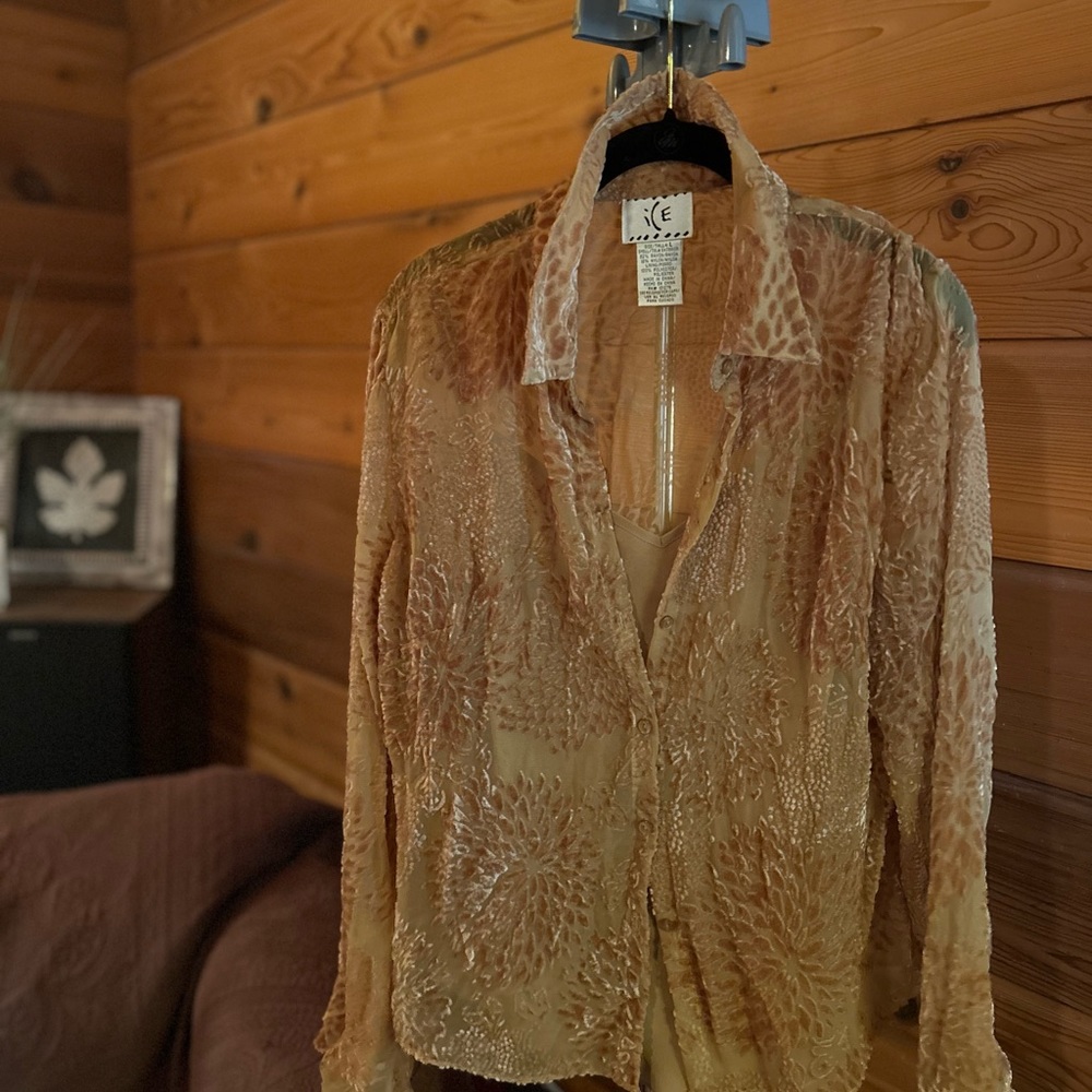 Camel color blouse with Camisole by Ice. Large.